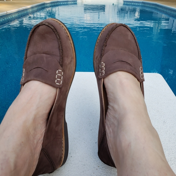 EUC OluKai brown suede moccasin loafers - Picture 4 of 10